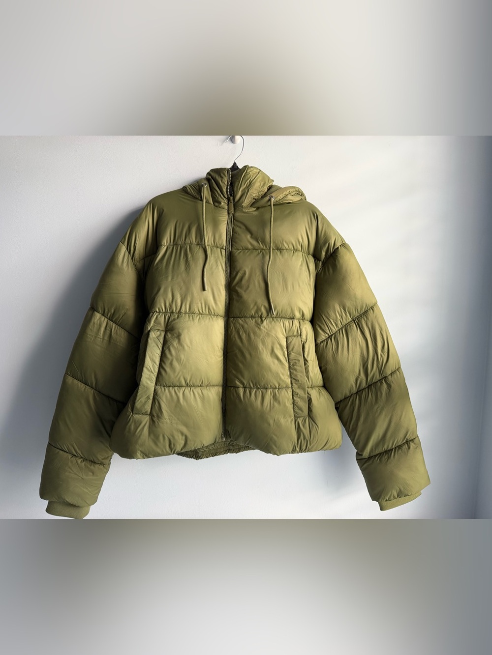 White Mark Women’s Gray Plus Size Quilted Puffer Crop Jacket with Hood Size 3XL